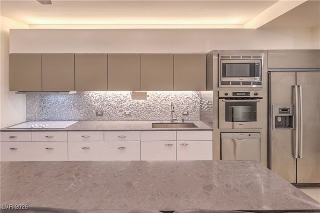 3726 Las Vegas Boulevard 1002, Las Vegas, NV 89158