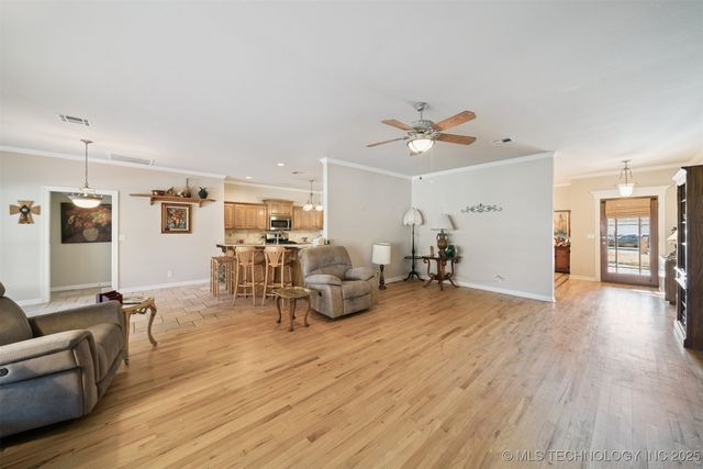 8949 N 139th East Avenue, Owasso, OK 74055