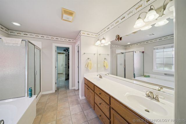 8949 N 139th East Avenue, Owasso, OK 74055