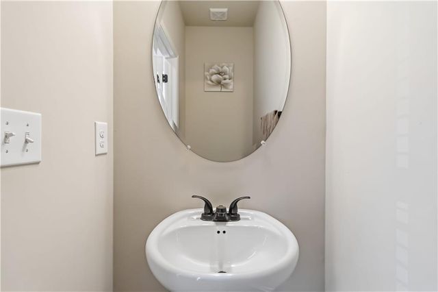 3682 Acorn Drive 17, Oakwood, GA 30566
