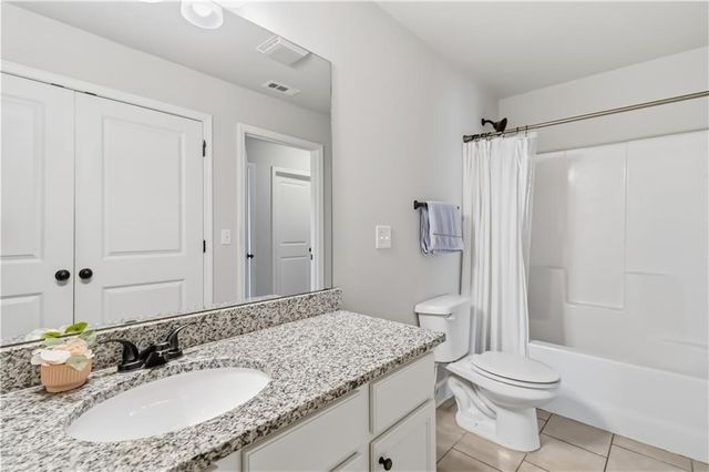 3682 Acorn Drive 17, Oakwood, GA 30566
