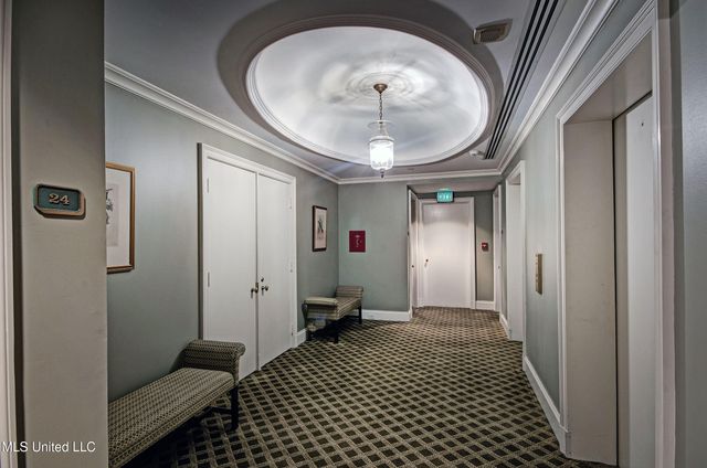 1200 Meadowbrook Road, 24, Jackson, MS 39206