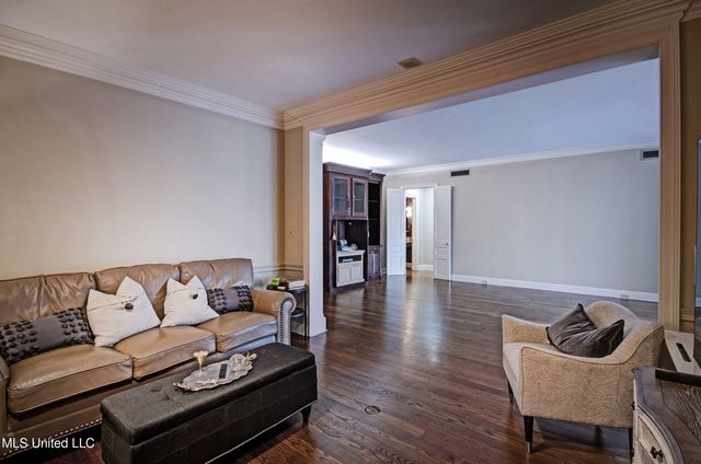 1200 Meadowbrook Road, 24, Jackson, MS 39206