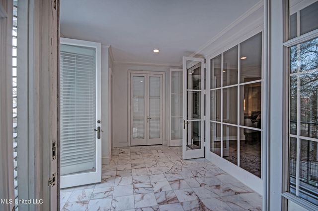 1200 Meadowbrook Road, 24, Jackson, MS 39206