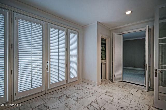 1200 Meadowbrook Road, 24, Jackson, MS 39206