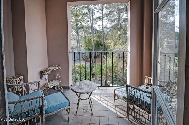 1200 Meadowbrook Road, 24, Jackson, MS 39206