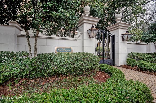 1200 Meadowbrook Road, 24, Jackson, MS 39206