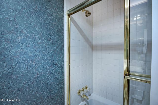 1200 Meadowbrook Road, 24, Jackson, MS 39206