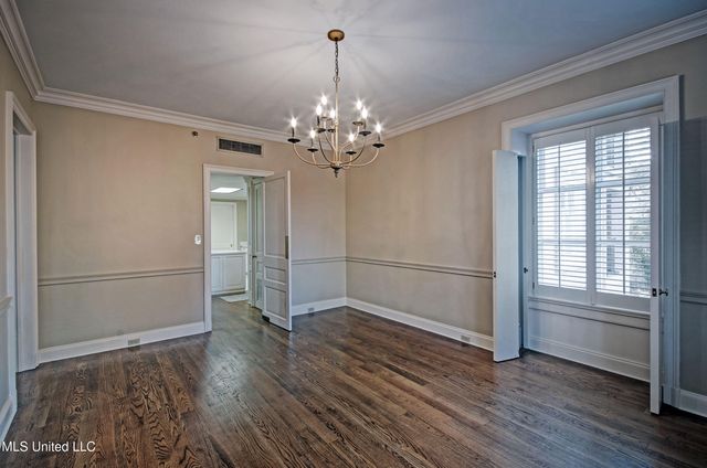 1200 Meadowbrook Road, 24, Jackson, MS 39206