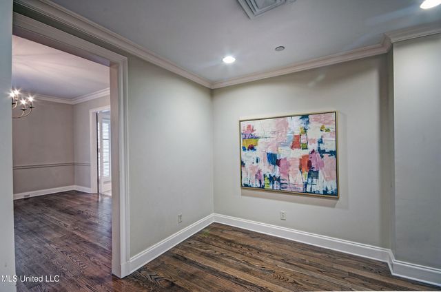 1200 Meadowbrook Road, 24, Jackson, MS 39206