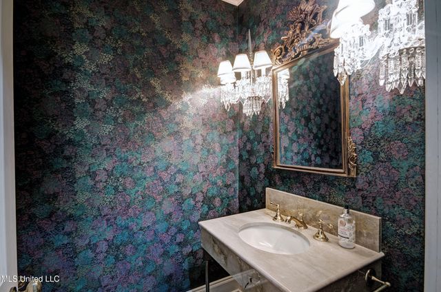 1200 Meadowbrook Road, 24, Jackson, MS 39206