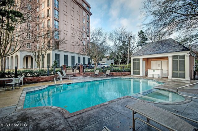 1200 Meadowbrook Road, 24, Jackson, MS 39206