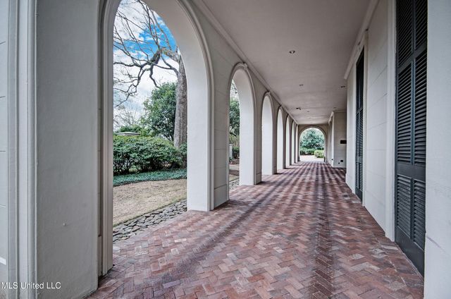 1200 Meadowbrook Road, 24, Jackson, MS 39206