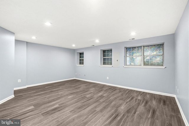 6104 STONEPATH CIR, Centreville, VA 20120