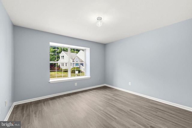 6104 STONEPATH CIR, Centreville, VA 20120