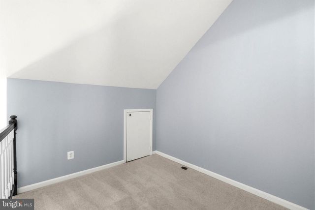 6104 STONEPATH CIR, Centreville, VA 20120