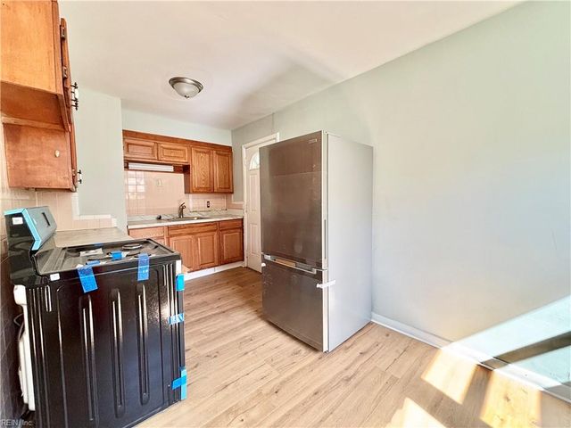 1140 Hullview AVE A, Norfolk, VA 23503