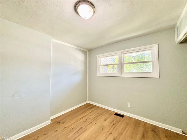 1140 Hullview AVE A, Norfolk, VA 23503