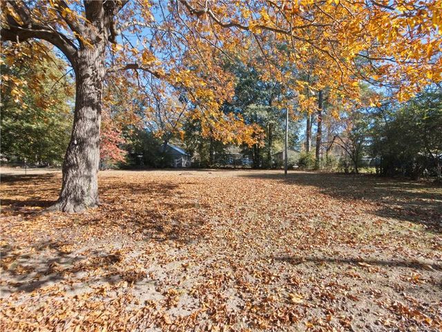 284 Channing Drive, Fayetteville, NC 28303