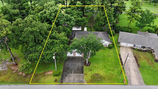 8820 Kailua Place, Diamondhead, MS 39525