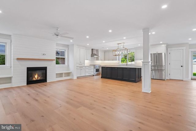 406 LONGWOOD DR, Haddonfield, NJ 08033