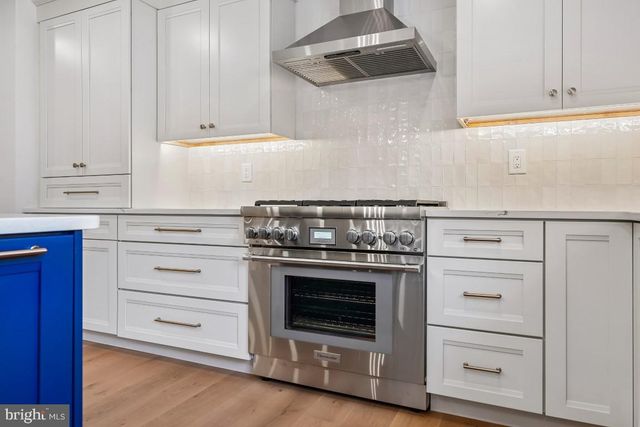 406 LONGWOOD DR, Haddonfield, NJ 08033