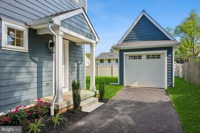 406 LONGWOOD DR, Haddonfield, NJ 08033