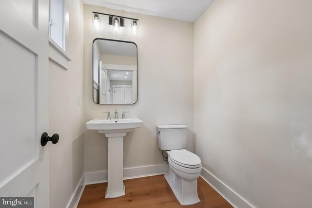 406 LONGWOOD DR, Haddonfield, NJ 08033