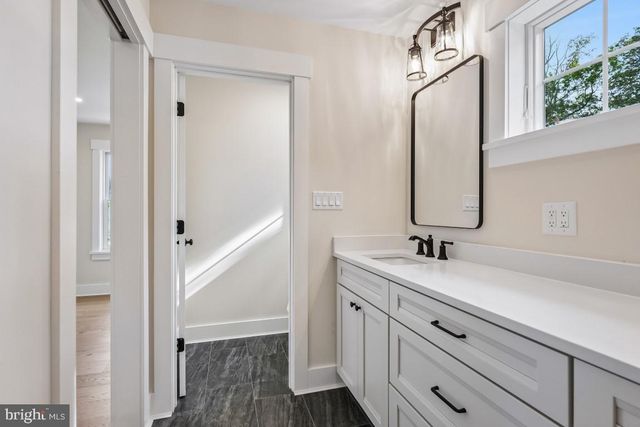 406 LONGWOOD DR, Haddonfield, NJ 08033