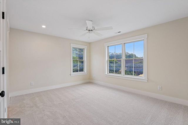406 LONGWOOD DR, Haddonfield, NJ 08033