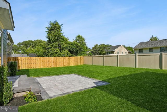 406 LONGWOOD DR, Haddonfield, NJ 08033