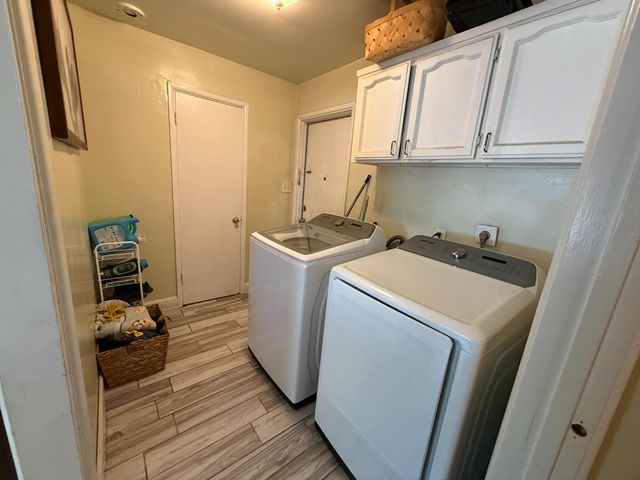 3858 E Dakota Avenue, Fresno, CA 93726