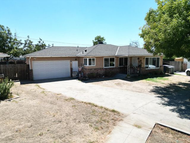 3858 E Dakota Avenue, Fresno, CA 93726