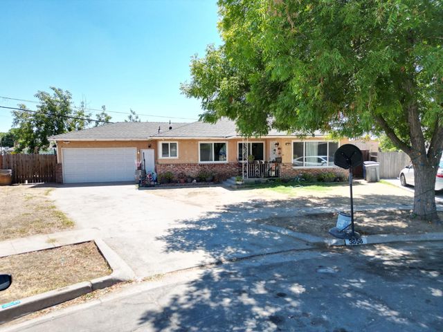 3858 E Dakota Avenue, Fresno, CA 93726