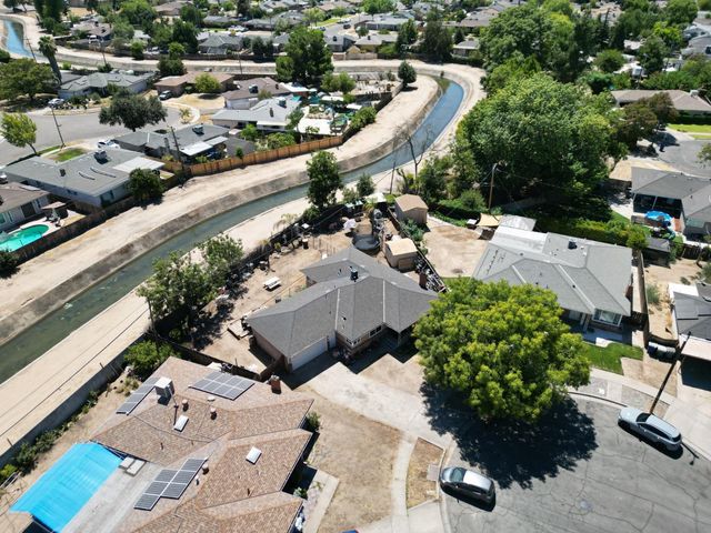 3858 E Dakota Avenue, Fresno, CA 93726