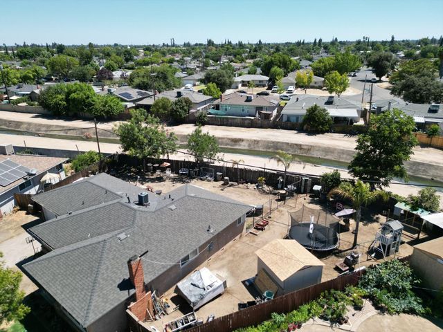 3858 E Dakota Avenue, Fresno, CA 93726