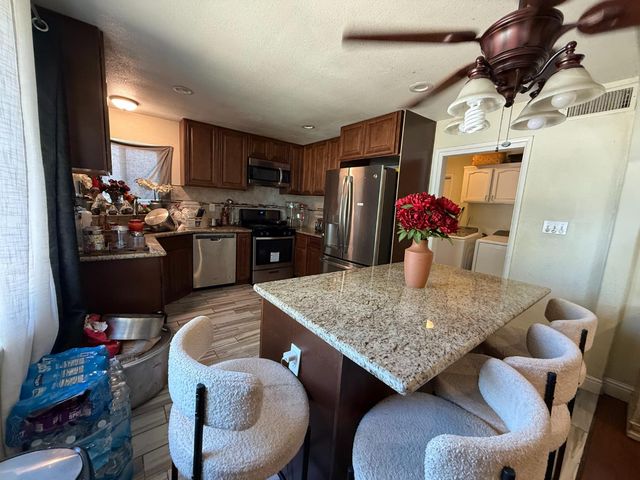 3858 E Dakota Avenue, Fresno, CA 93726