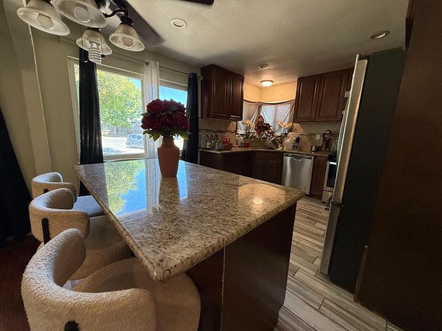 3858 E Dakota Avenue, Fresno, CA 93726