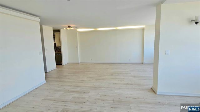 7000 Blvd 138G, West New York, NJ 07093