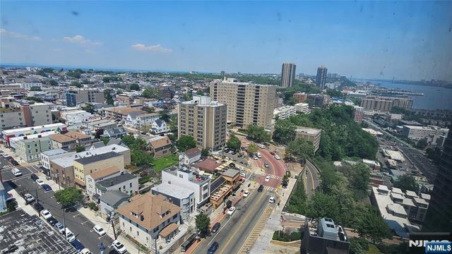 7000 Blvd 138G, West New York, NJ 07093