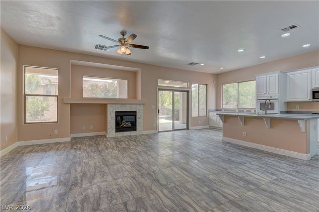 5862 Bluthe Bridge Avenue, Las Vegas, NV 89141