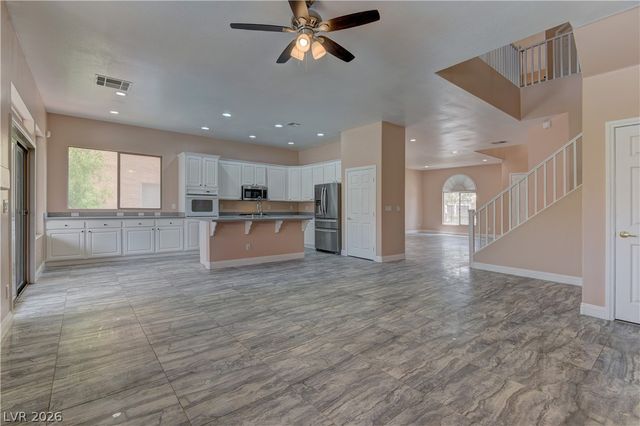 5862 Bluthe Bridge Avenue, Las Vegas, NV 89141