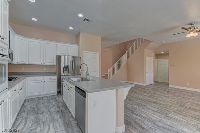 5862 Bluthe Bridge Avenue, Las Vegas, NV 89141