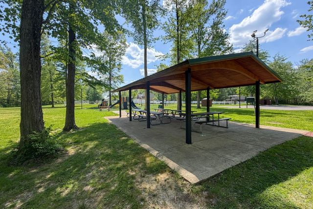 49 Cedarwood Drive, Pierce Twp, OH 45102