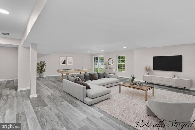 316 CRESCENT DR, Bordentown, NJ 08505