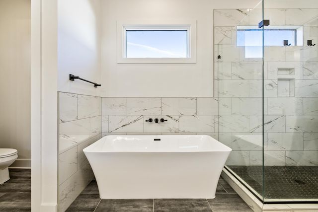 4904 Lake Vista Drive, Benton, AR 72019