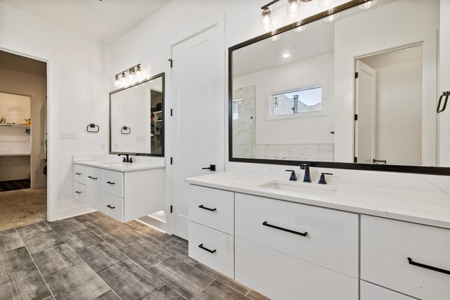 4904 Lake Vista Drive, Benton, AR 72019