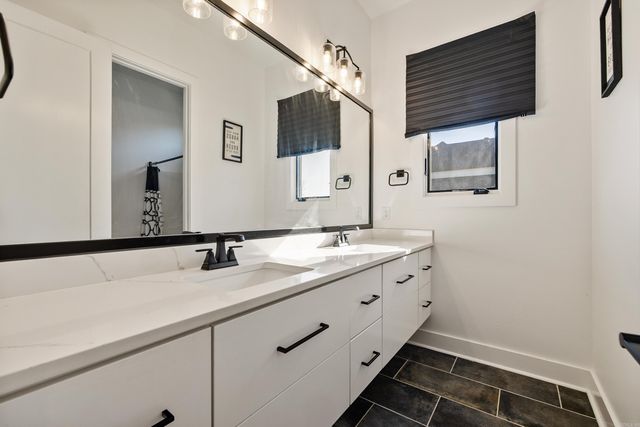 4904 Lake Vista Drive, Benton, AR 72019