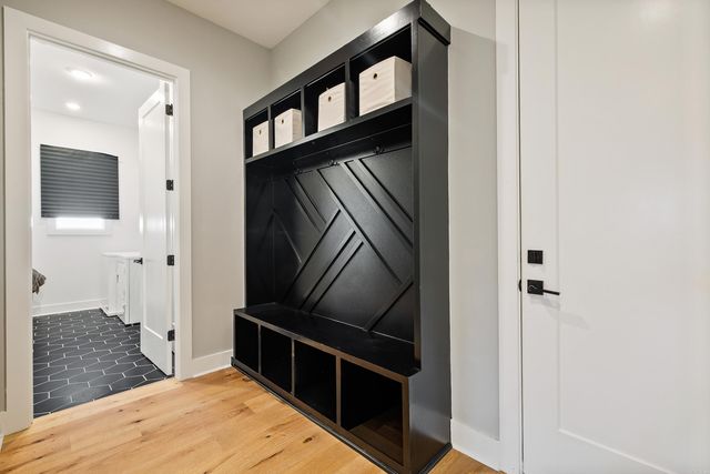 4904 Lake Vista Drive, Benton, AR 72019