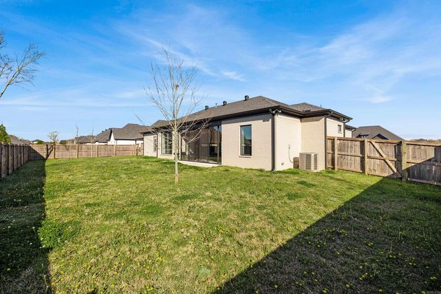 4904 Lake Vista Drive, Benton, AR 72019